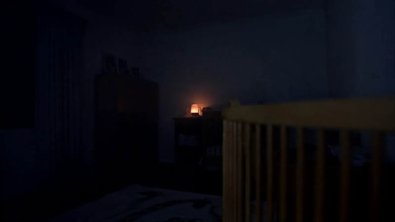 Atmospheric night scene illustrating White noise for babies: distance, volume and the timer